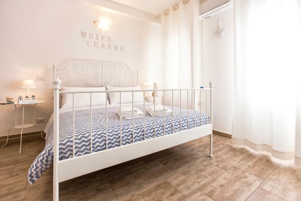 White Charme *